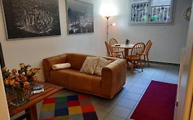 #10Ilnumeroperfetto, Independent Entrance, Private Parking & Garten